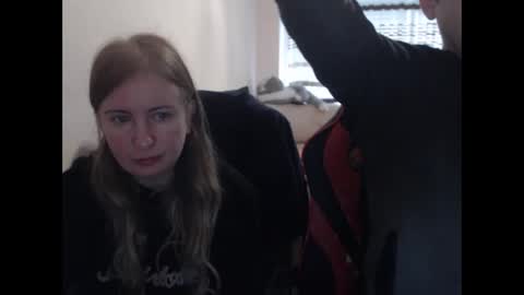 JenisAndPeter online show from 10/12/25, 06:12