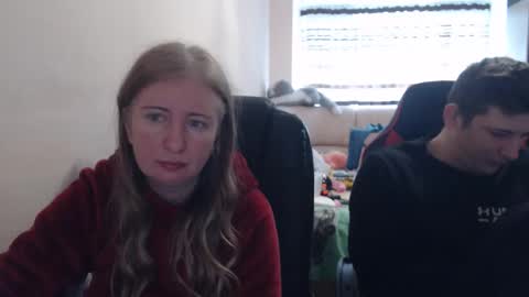 JenisAndPeter online show from 11/17/25, 08:20