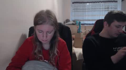 JenisAndPeter online show from 12/01/25, 06:40