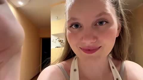 Jen online show from 06/22/26, 05:21