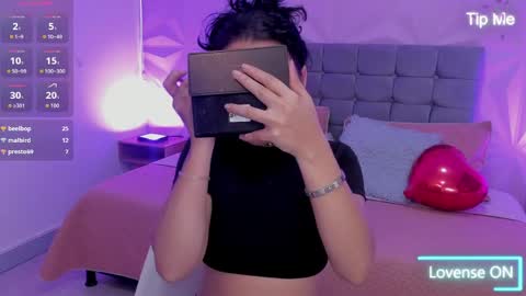 jenn online show from 04/09/26, 09:09