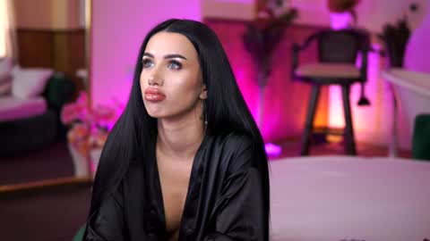 Snapshot of jenna_day chatting on 02/05/25, 10:41 jenna_day online show from 02/05/25, 10:41