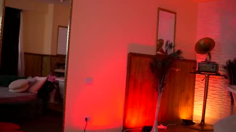 Snapshot of jenna_day chatting on 02/16/25, 06:32 jenna_day online show from 02/16/25, 06:32