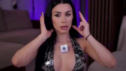 jenna_day online show from 12/04/25, 07:44