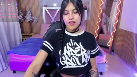 jenna_tay1 online show from 05/25/26, 07:20