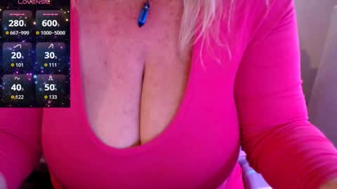 Snapshot of jennadeluxe chatting on 01/19/26, 08:51 Jenna online show from 01/19/26, 08:51