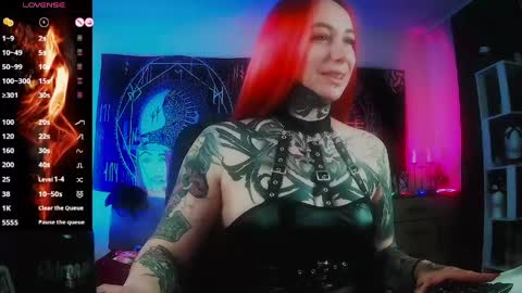 Snapshot of jennalovvee chatting on 04/19/26, 01:05 Mrs. Jenna online show from 04/19/26, 01:05