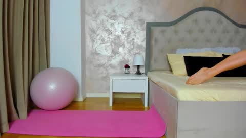 Snapshot of jennamyers chatting on 09/10/25, 07:25 JennaMyers online show from 09/10/25, 07:25