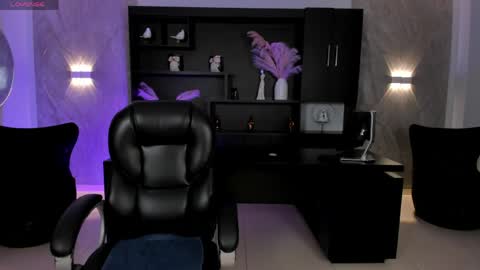 Jenna Olson  online show from 05/31/26, 08:21