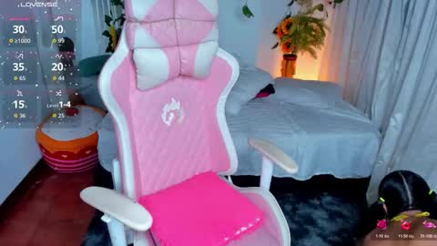 follow me in me  IG jenndy971 online show from 02/06/26, 03:00