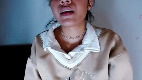 Snapshot of jenner_lena chatting on 02/18/26, 05:25 jenner_lena online show from 02/18/26, 05:25