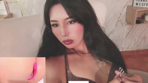 Jenner online show from 03/08/26, 11:30