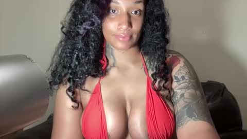 Snapshot of jenni_cash chatting on 06/10/26, 07:07 Mistress Jenni online show from 06/10/26, 07:07