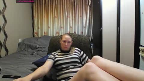 JenniDeep online show from 04/15/26, 07:58