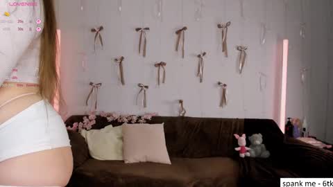  Jennie  online show from 09/23/25, 02:03