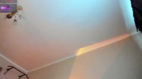 jennies_body online show from 02/06/26, 01:14