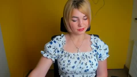 Jennifer online show from 07/23/26, 12:25