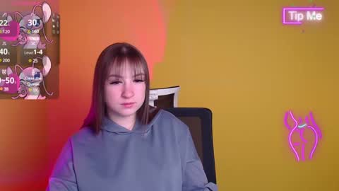 Jennifer online show from 03/06/25, 06:41