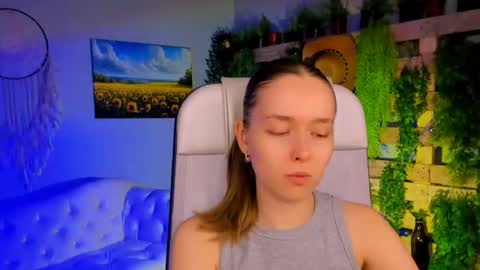 Jennifer online show from 10/21/25, 10:16