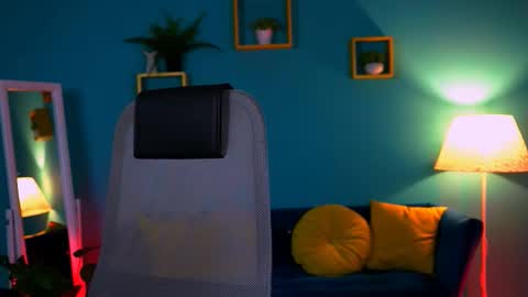 Jennifer online show from 10/22/25, 10:48