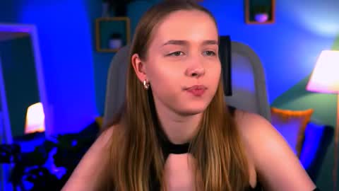 Jennifer online show from 10/29/25, 01:46