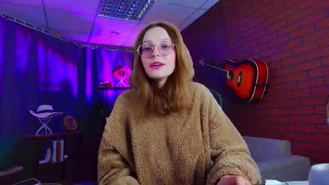 jenniferkiim online show from 12/03/25, 11:41