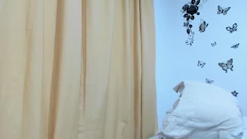 jenniferloveyou online show from 09/25/25, 10:24