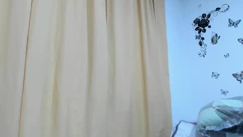 jenniferloveyou online show from 11/29/25, 09:34