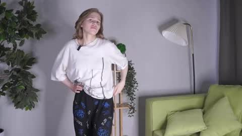 Sofia  online show from 04/02/26, 07:17