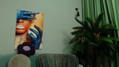 jenniferreys online show from 12/18/25, 07:03