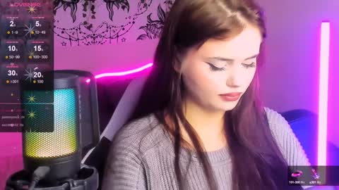 Snapshot of jenniferwandis77 chatting on 12/18/24, 07:41 Jenni online show from 12/18/24, 07:41