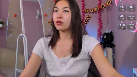 Snapshot of jennimurr chatting on 10/21/25, 01:56 Jenni online show from 10/21/25, 01:56