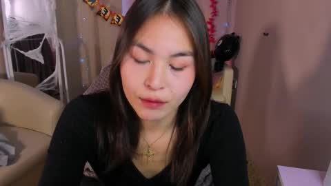 Snapshot of jennimurr chatting on 10/30/25, 06:04 Jenni online show from 10/30/25, 06:04