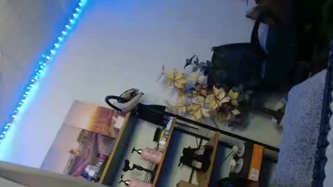 PRETTY JENNY online show from 05/02/26, 05:34