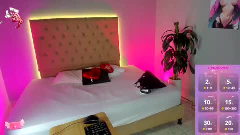 jenny__lawrence online show from 02/16/26, 09:05