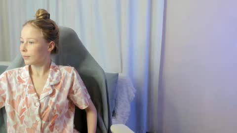 Next broadcast on December 05 subject to change  online show from 10/12/25, 12:37