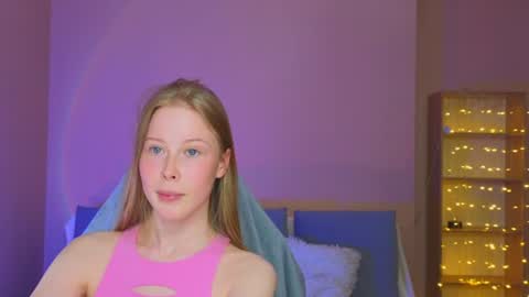 Snapshot of jenny_angelok chatting on 07/08/26, 01:59 Next broadcast on December 05 subject to change online show from 07/08/26, 01:59
