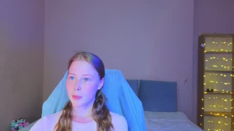 Snapshot of jenny_angelok chatting on 07/29/26, 01:20 Next broadcast on December 05 subject to change online show from 07/29/26, 01:20