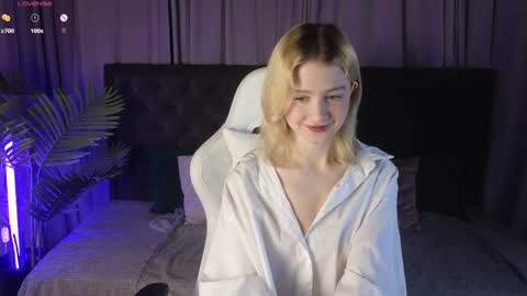 jenny_bunny_ online show from 03/06/25, 01:37