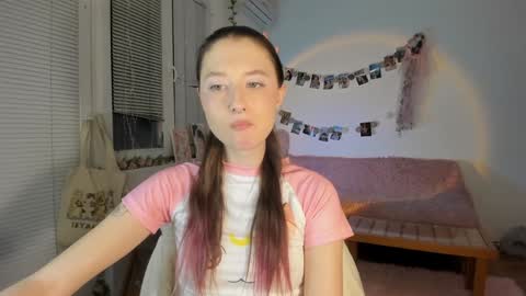 Jennifer Jenny Darling   online show from 01/17/25, 10:23