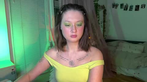 Jennifer Jenny Darling   online show from 05/22/26, 07:30