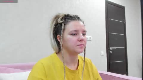 Jenny online show from 10/27/25, 01:20