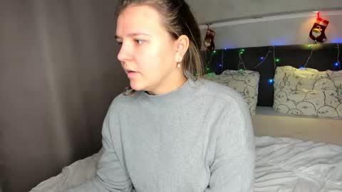 Jenny online show from 12/17/25, 01:22