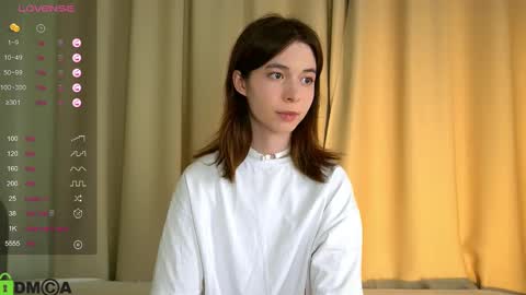 Snapshot of jenny_lylu chatting on 02/23/25, 09:16 Ori online show from 02/23/25, 09:16