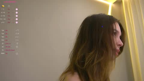 Snapshot of jenny_lylu chatting on 09/13/25, 12:43 Ori online show from 09/13/25, 12:43