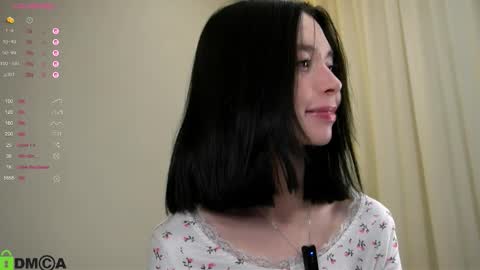 Snapshot of jenny_lylu chatting on 10/26/25, 03:56 Ori online show from 10/26/25, 03:56