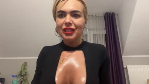 Jenny online show from 02/01/25, 05:58