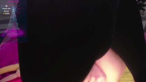 Snapshot of jenny_squirtx chatting on 12/30/24, 05:48 Jennifer online show from 12/30/24, 05:48