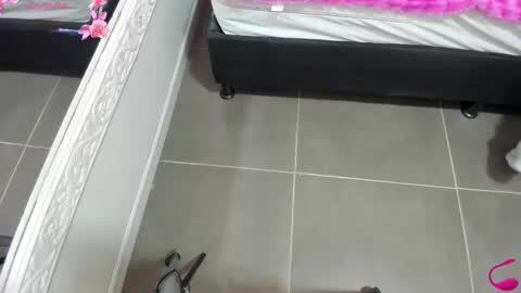 jenny_stark online show from 11/17/25, 11:16