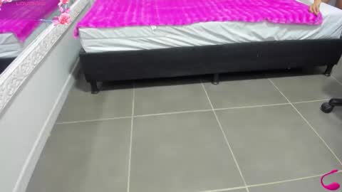 jenny_stark online show from 11/27/25, 11:01